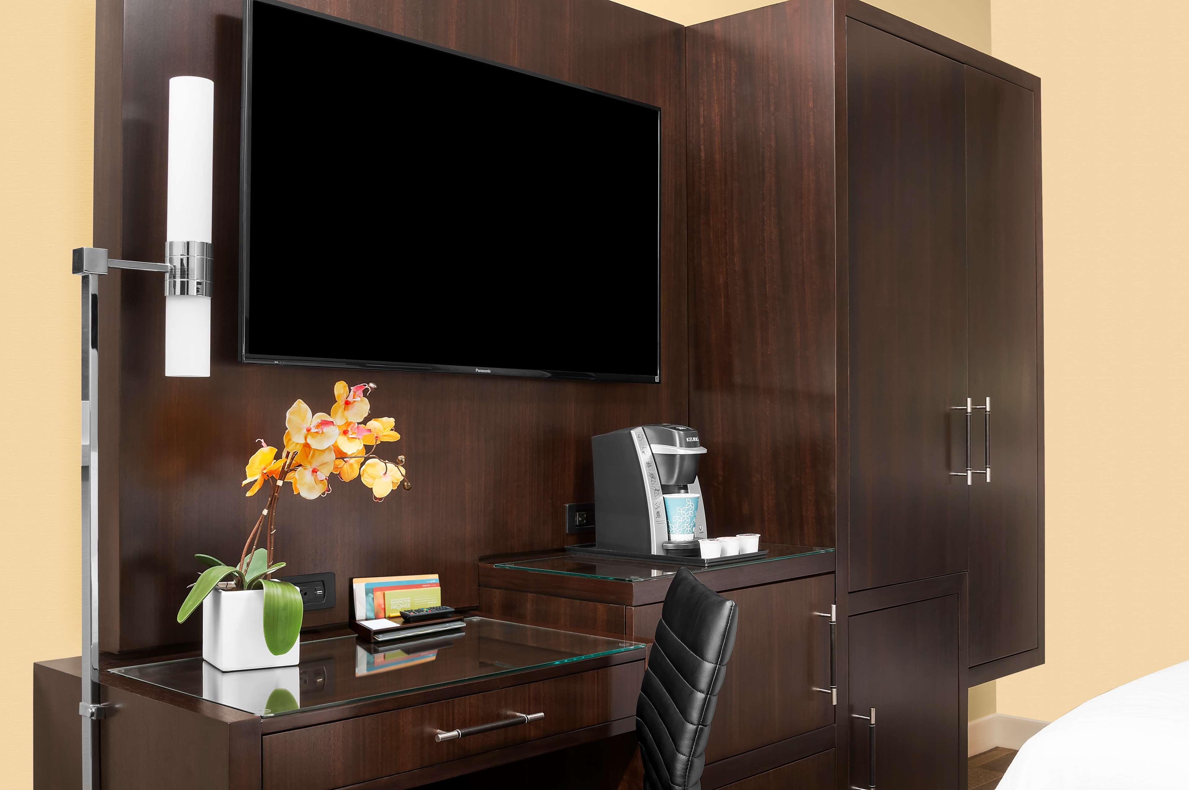 Hilton Garden Inn New York - Times Square Central Exterior foto