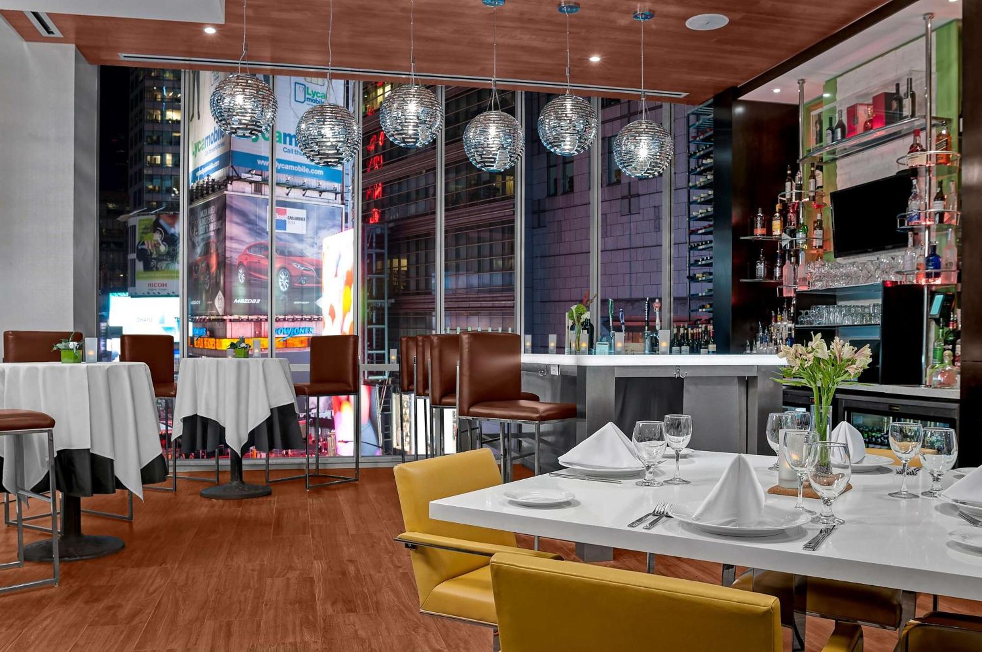 Hilton Garden Inn New York - Times Square Central Exterior foto